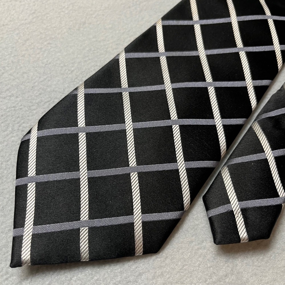 Donald J Trump Tie Premium Shiny Silk Black Plaid Gold Crest Necktie